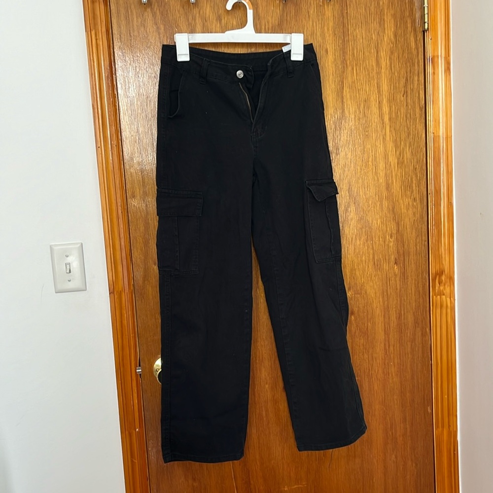 Wide leg cargo pants petite